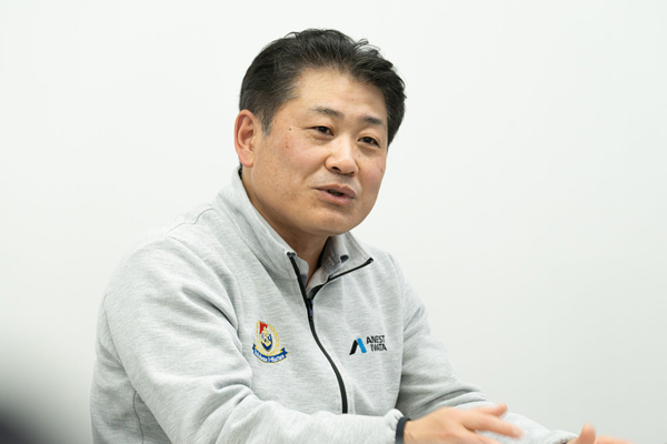 アネスト岩田