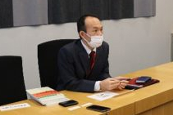 アステラス製薬